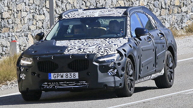 Volvo’s new S90 spotted on test