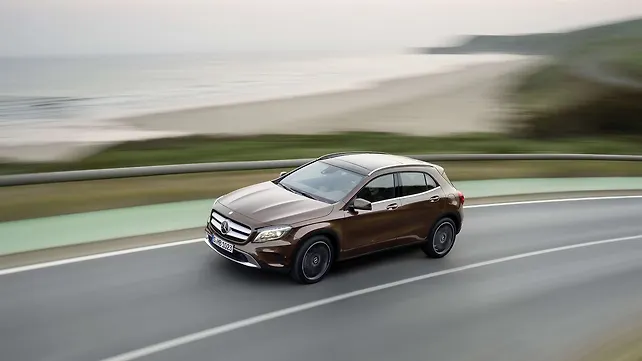 Mercedes-Benz sales cross 10,000 mark in 2015 Mercedes-Benz sales cross 10,000 mark in 2015