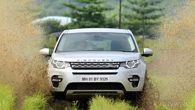 Land Rover Discovery Sport bags over 400 bookings in India