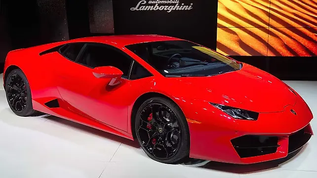 Lamborghini launches the Huracan LP580-2 in India for Rs 2.99 crore Lamborghini launches the Huracan LP580-2 in India for Rs 2.99 crore