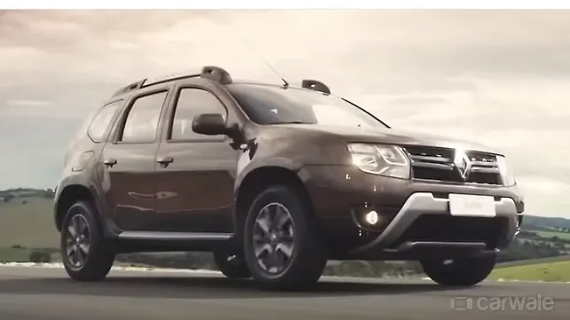 Renault Duster facelift caught testing again Renault Duster facelift caught testing again