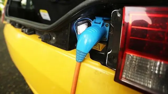 Electric cars to be tax-free in Maharashtra soon Electric cars to be tax-free in Maharashtra soon