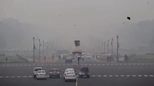High Court asks if odd-even rule can be discontinued in a week High Court asks if odd-even rule can be discontinued in a week