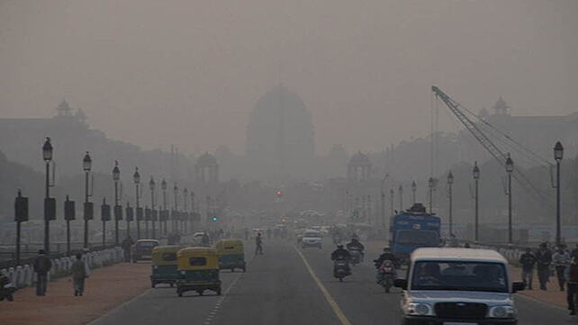 Delhi odd-even aftermath: Beeline for CNG fitments and refills