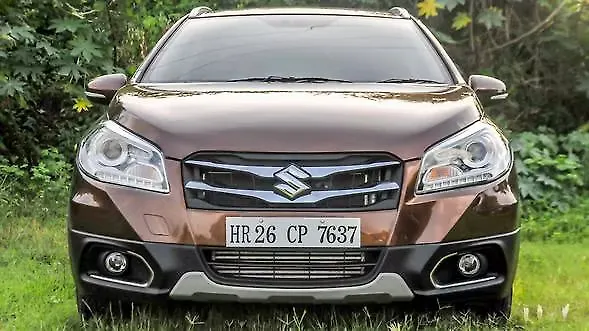 Maruti S-Cross prices slashed by up to Rs 2 lakh Maruti S-Cross prices slashed by up to Rs 2 lakh