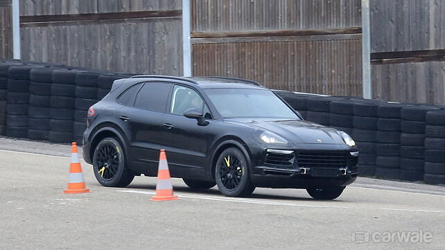 2018 Porsche Cayenne spotted on test