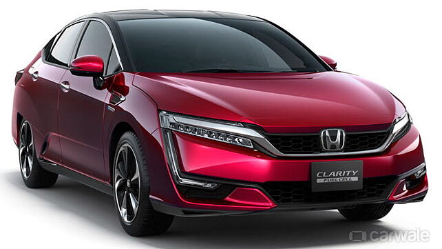 Honda debuts Clarity in Japan