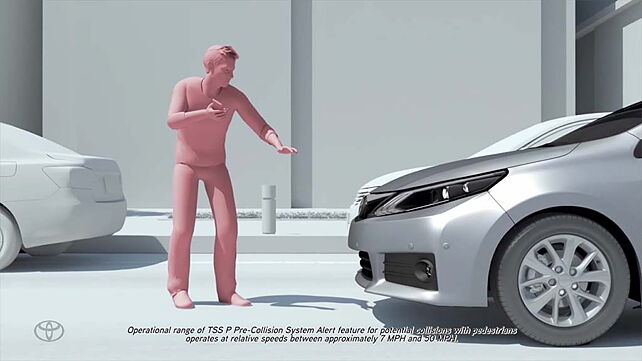 Toyota cars to come equipped with automatic braking by 2017