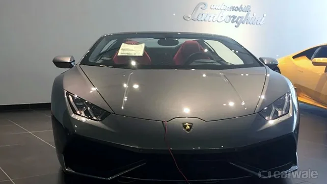 Lamborghini Huracan Spyder previewed in New York Lamborghini Huracan Spyder previewed in New York