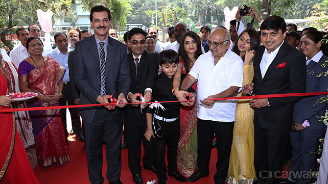 Nissan opens two new dealerships in Mumbai