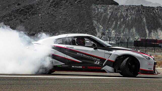 Tuned Nissan GT-R Nismo drifts at 305kmph; Sets new world record