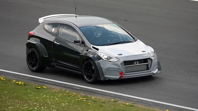 Hyundai to race at Nurburgring 24h with three cars Hyundai to race at Nurburgring 24h with three cars