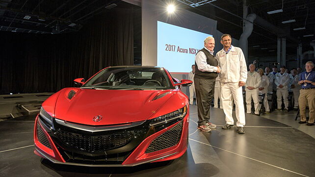 First 2017 Honda (Acura) NSX rolls off the production line
