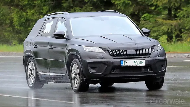 Skoda Kodiaq SUV spied on test Skoda Kodiaq SUV spied on test