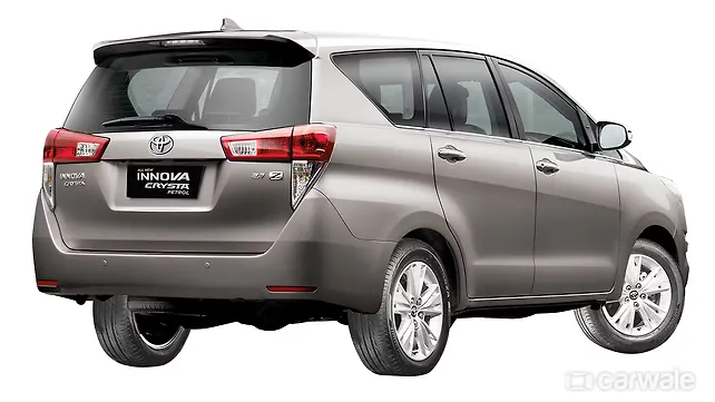Toyota Innova's petrol variant launched at Rs 13.73 lakh Toyota Innova's petrol variant launched at Rs 13.73 lakh