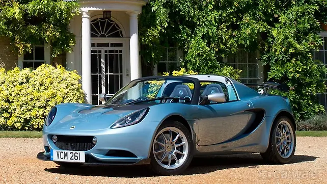Limited edition Lotus Elise 250 sheds even more weight Limited edition Lotus Elise 250 sheds even more weight