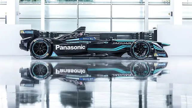 Jaguar unveils the I-type Formula E racer Jaguar unveils the I-type Formula E racer