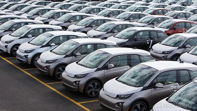 BMW to make the i5 an ideal family electric car BMW to make the i5 an ideal family electric car