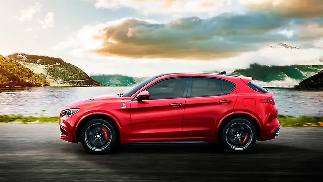 2018 Alfa Romeo Stelvio Picture Gallery 2018 Alfa Romeo Stelvio Picture Gallery