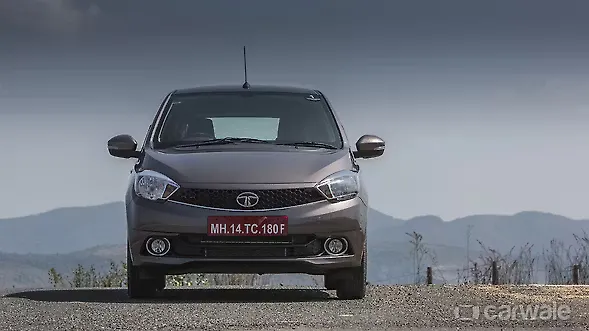 Maruti exceeds 50 per cent market share in November, Tata in the top 3 for sales Maruti exceeds 50 per cent market share in November, Tata in the top 3 for sales