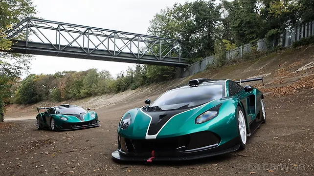 Arrinera returns to racing with the Hussarya GT Arrinera returns to racing with the Hussarya GT
