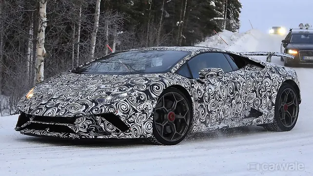 Lamborghini Huracan Superleggera spied; Expected at Geneva Motor Show Lamborghini Huracan Superleggera spied; Expected at Geneva Motor Show