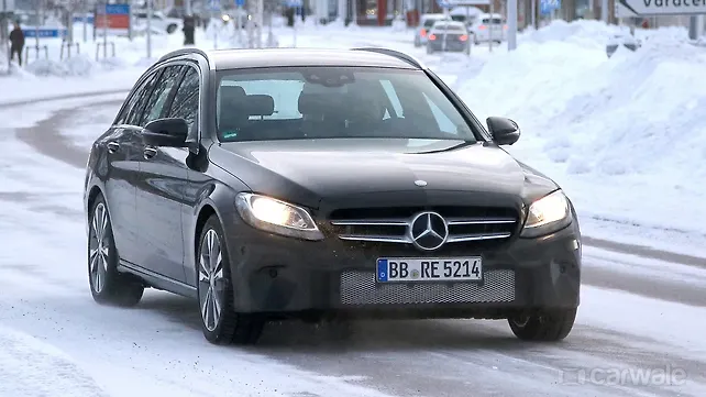 Mercedes C-Class facelift spied Mercedes C-Class facelift spied