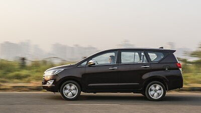Toyota Innova Crysta ZX replaces 17-inch wheels with 16-inch