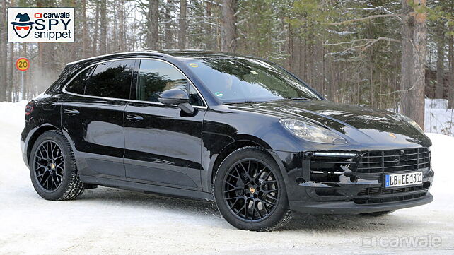 Refreshed Porsche Macan spotted testing
