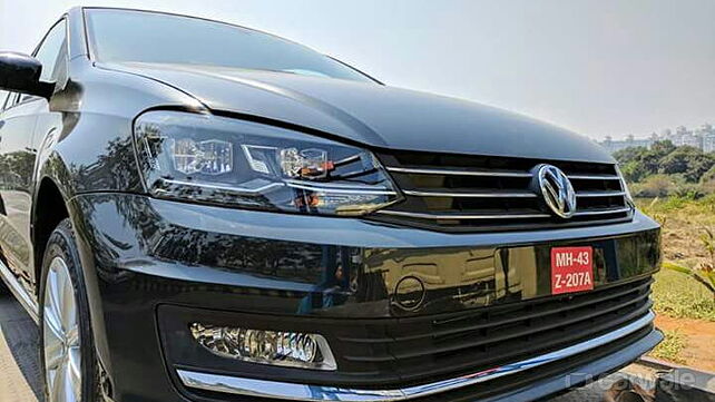 2017 Volkswagen Vento spotted with LED DRLs