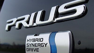 Toyota Hybrid global sales cross 1 Crore mark
