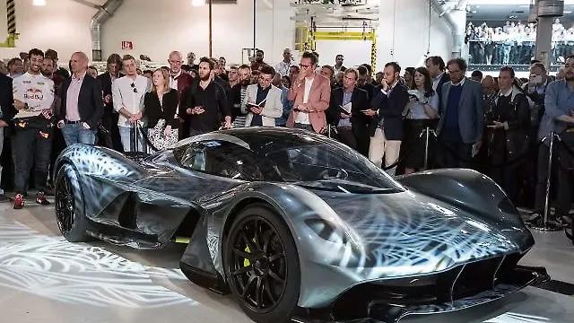 Cosworth V12 to power Aston Martin AM-RB001 Cosworth V12 to power Aston Martin AM-RB001