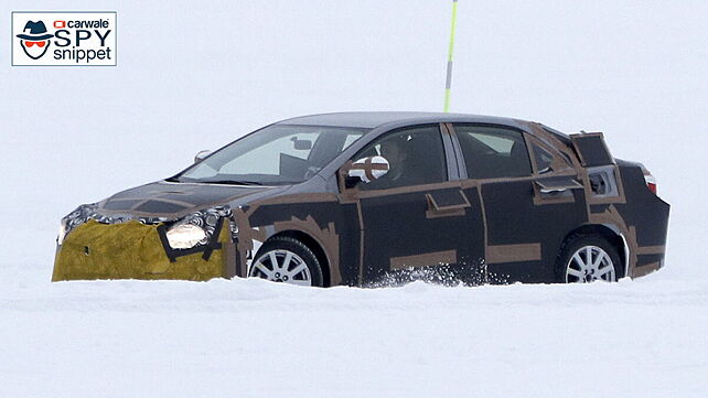 Next generation Toyota Corolla spotted testing