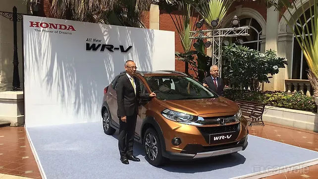 Honda WR-V launched in Mumbai for Rs 7.82 lakh Honda WR-V launched in Mumbai for Rs 7.82 lakh