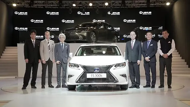 Lexus launches RX and ES models in India Lexus launches RX and ES models in India