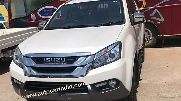 Isuzu MU-X snapped undisguised in India ahead of launch Isuzu MU-X snapped undisguised in India ahead of launch
