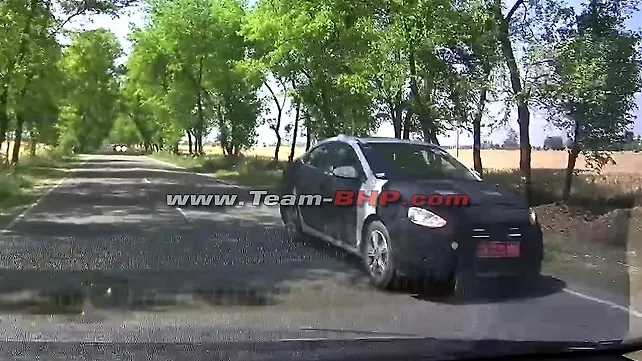 New-gen Hyundai Verna spotted on test New-gen Hyundai Verna spotted on test