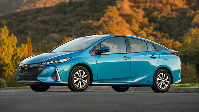 Toyota Prius Prime earns the 2017 World Green Car of the Year - CarWale