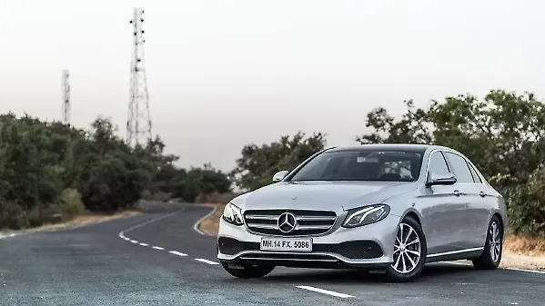 Mercedes-Benz E-Class wins 2017 world luxury car of the year Mercedes-Benz E-Class wins 2017 world luxury car of the year