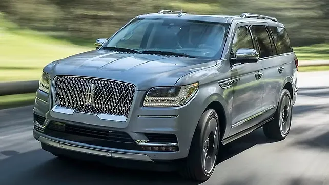 2017 New York Auto Show 2018 Lincoln Navigator Photo Gallery Carwale 2017 New York Auto Show 2018 Lincoln Navigator Photo Gallery