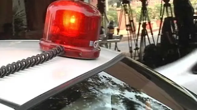 VIPs banned from using red beacons from May 1 VIPs banned from using red beacons from May 1