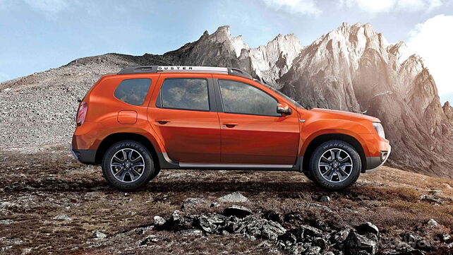 Renault updates the Duster RxS variant with touchscreen and airbags