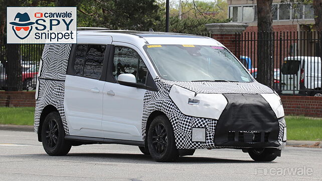 Ford Transit Connect spied testing