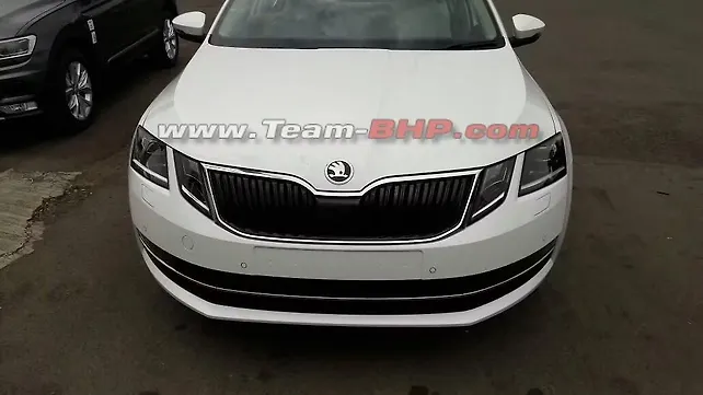 2017 Skoda Octavia spied up close in India 2017 Skoda Octavia spied up close in India