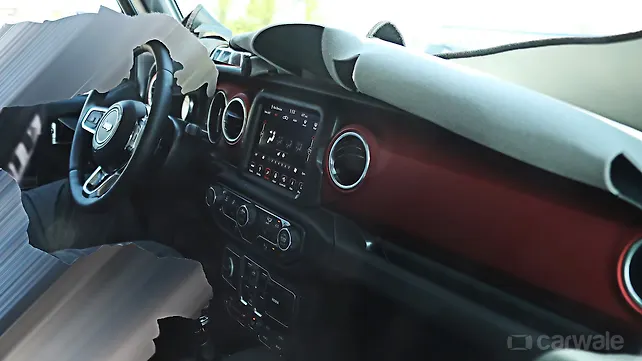 2018 Jeep Wrangler interior leaked in new spy shots 2018 Jeep Wrangler interior leaked in new spy shots