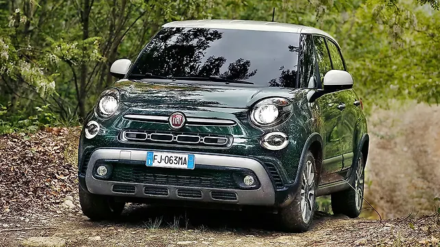 2017 Fiat 500L unveiled 2017 Fiat 500L unveiled