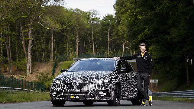 All-new Renault Megane RS makes its public debut