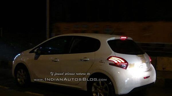 Peugeot 208 spied on test once again