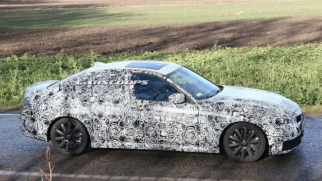 2018 BMW 3 series may be launched with a hybrid variant