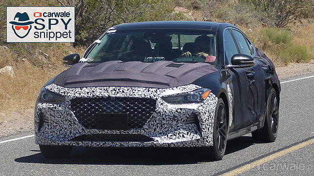 Genesis G70 spied testing for the first time